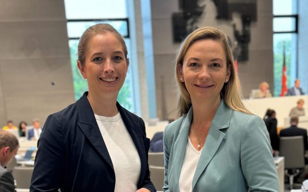 Anna Bauseneik mit Cindy Lutz